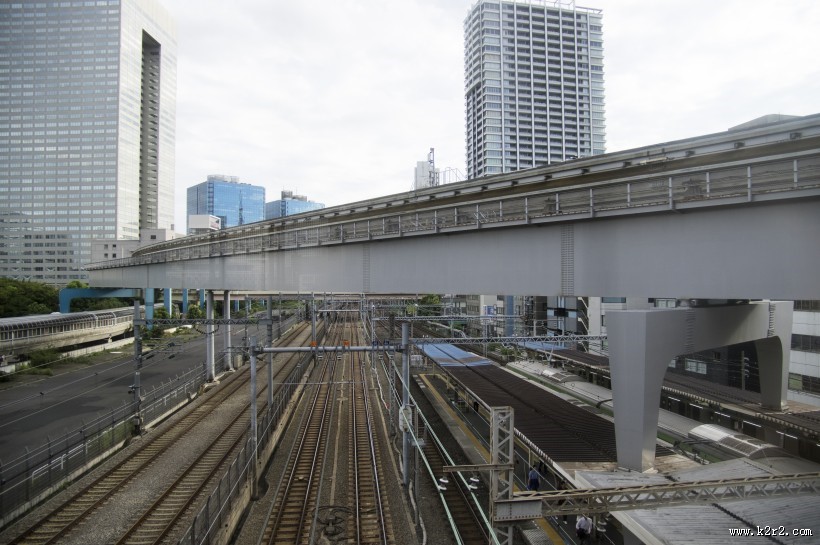 建造牢固的铁轨图片