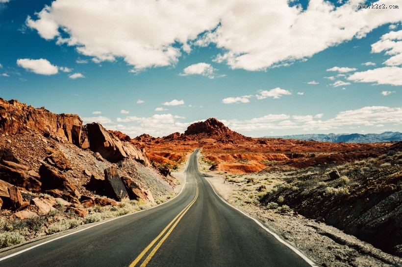 通向远方的公路图片