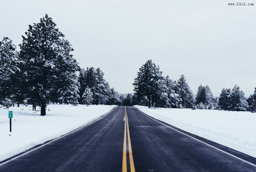 笔直的公路图片