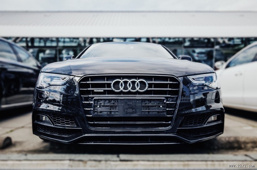 豪华的奥迪车图片