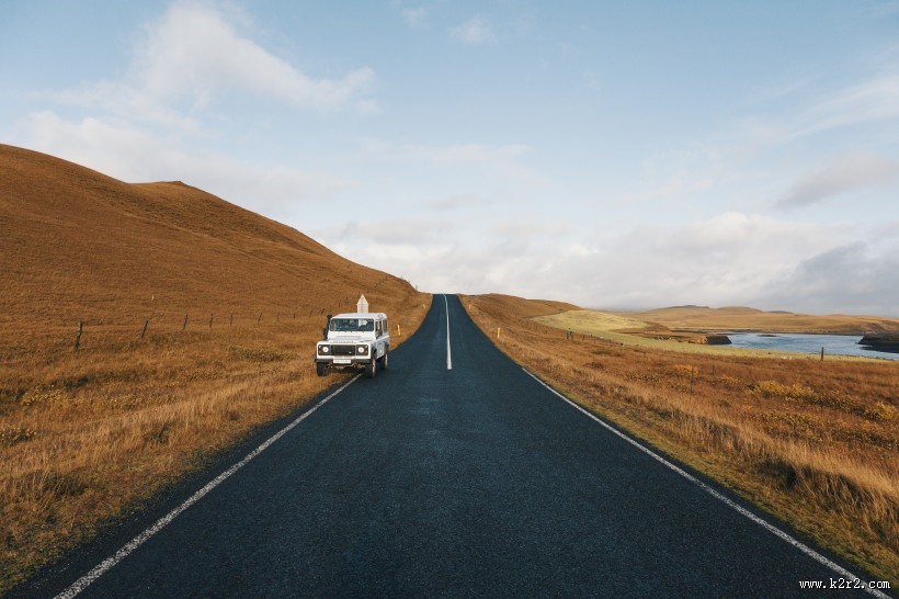 荒原上的公路图片大全