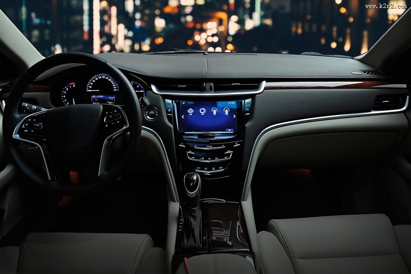 汽车仪表盘图片