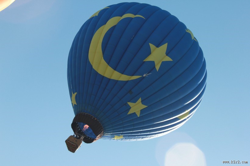 各种颜色的热气球图片