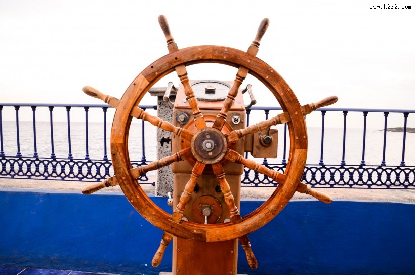圆圆的航海舵图片大全