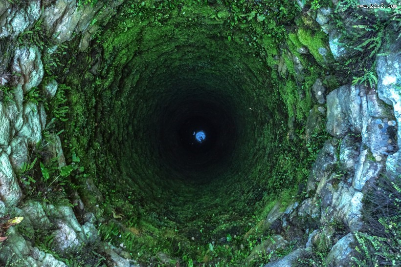 长长的洞口和隧道图片