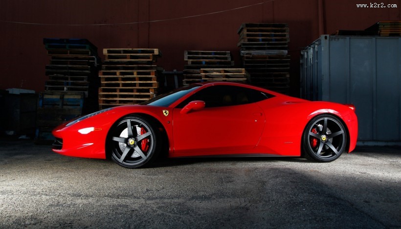 法拉利Ferrari跑车图片