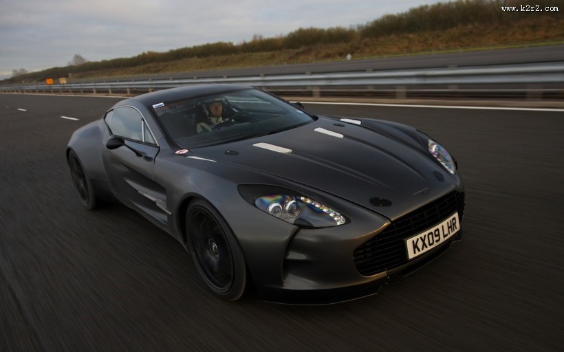 阿斯顿马丁one77图片大全