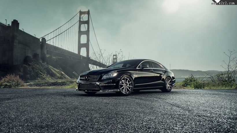 黑色奔驰CLS63图片