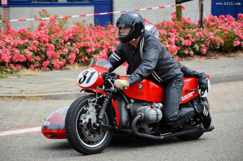 侧三轮摩托车赛车图片