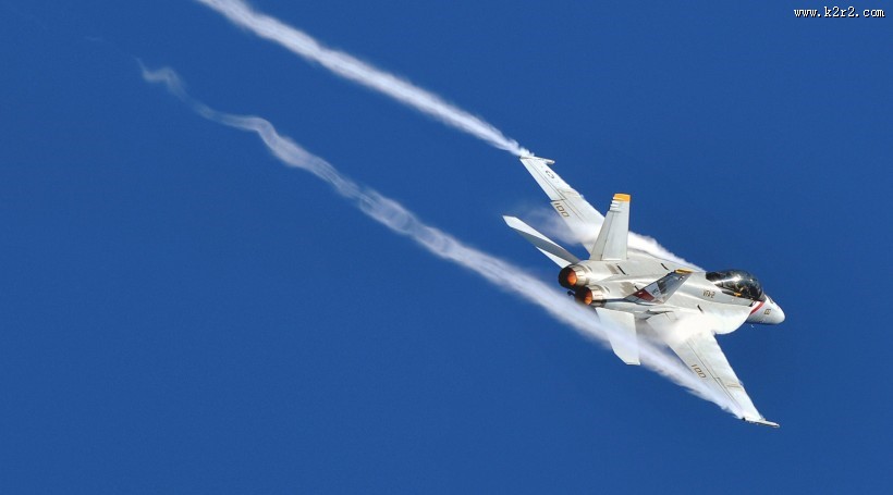 F/A-18大黄蜂战斗攻击机图片