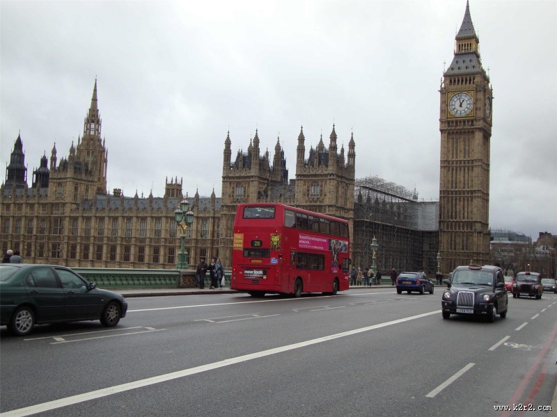 各地区好看的双层巴士图片