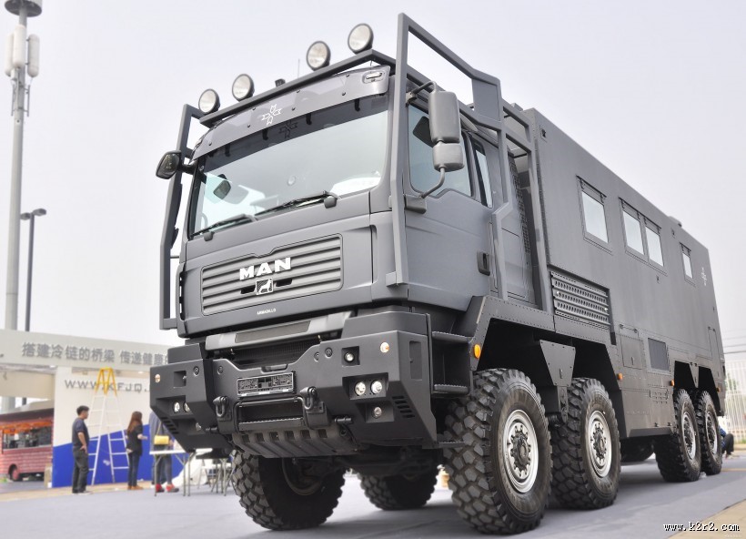 高端时尚房车图片