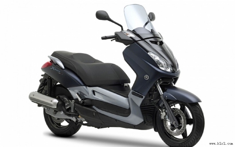 雅马哈125摩托车图片
