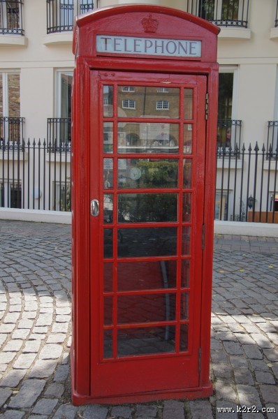 红色的电话亭图片