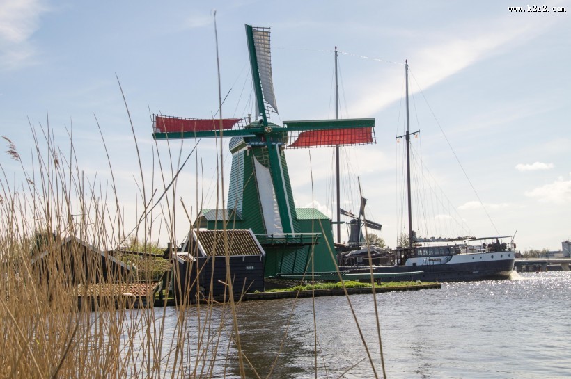 高大的荷兰风车图片大全