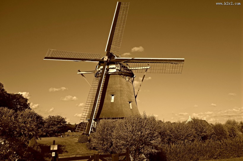 高大的荷兰风车图片大全