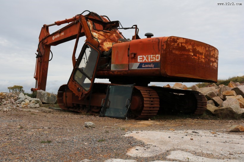 施工中的挖掘机图片大全