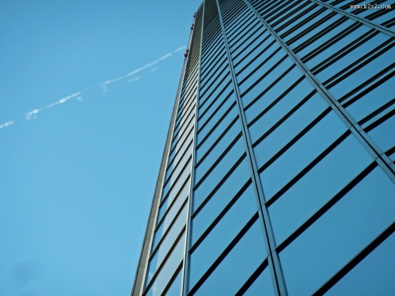 高耸的现代建筑图片