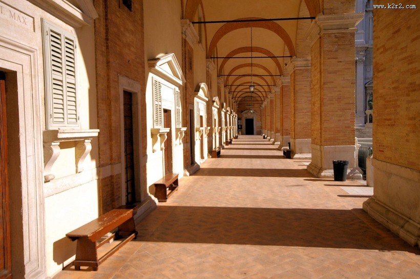 干净整洁的走廊图片