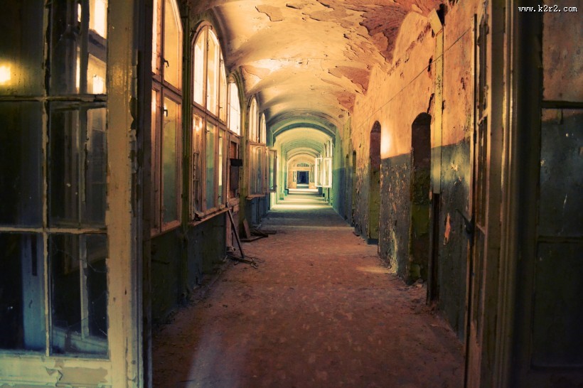 干净整洁的走廊图片