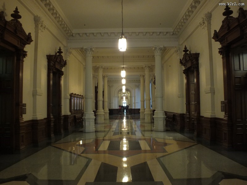 干净整洁的走廊图片