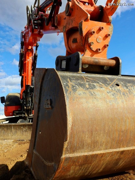 正在施工作业的挖掘机图片大全