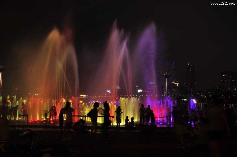 美妙的音乐喷泉图片