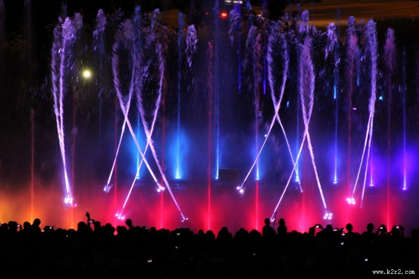 美妙的音乐喷泉图片