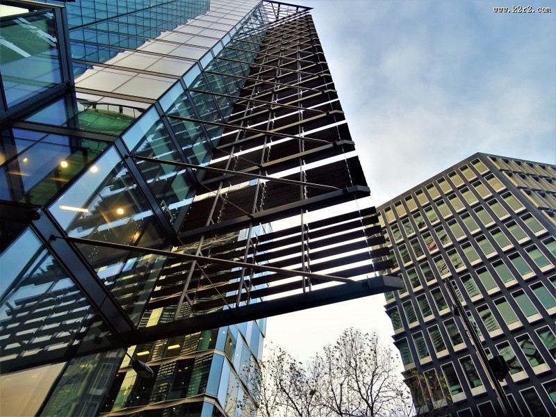 高耸的大厦图片