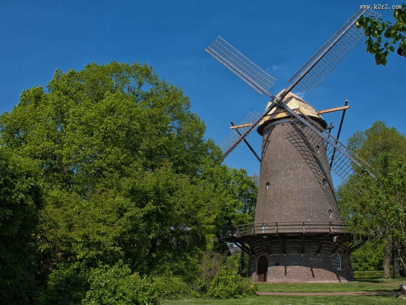 高大的荷兰风车图片大全