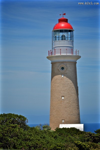 耸立的灯塔图片