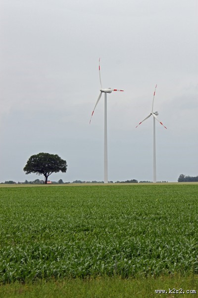 风力发电的风力发电机图片
