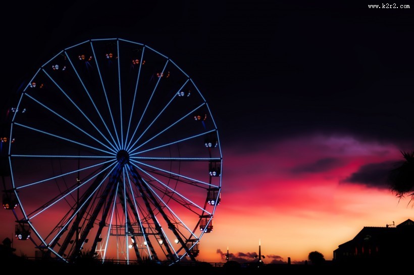 高大的摩天轮图片