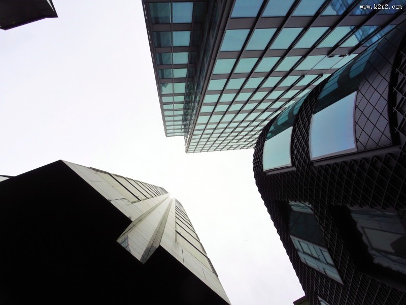 高大耸立的写字楼图片