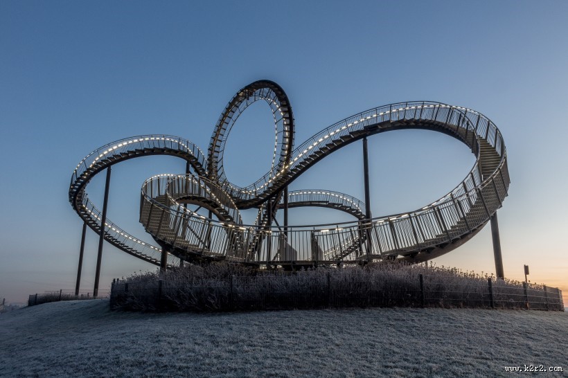 惊险刺激的过山车图片大全