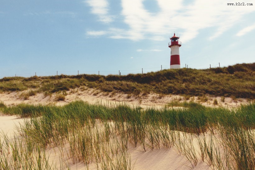 高大的灯塔图片