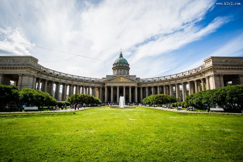 宏伟壮丽的教堂图片