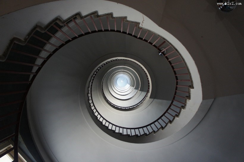 美妙的旋转楼梯图片