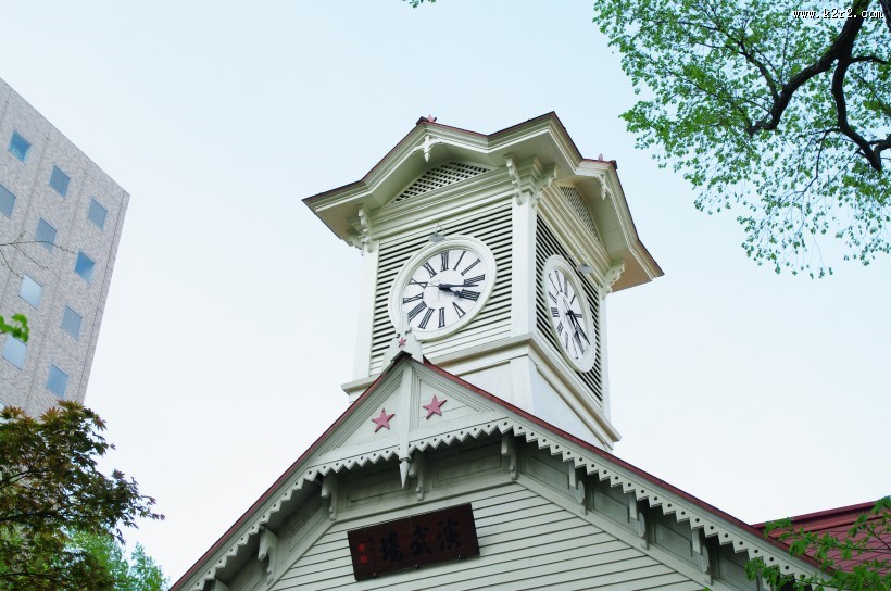 日本札幌市的钟楼图片