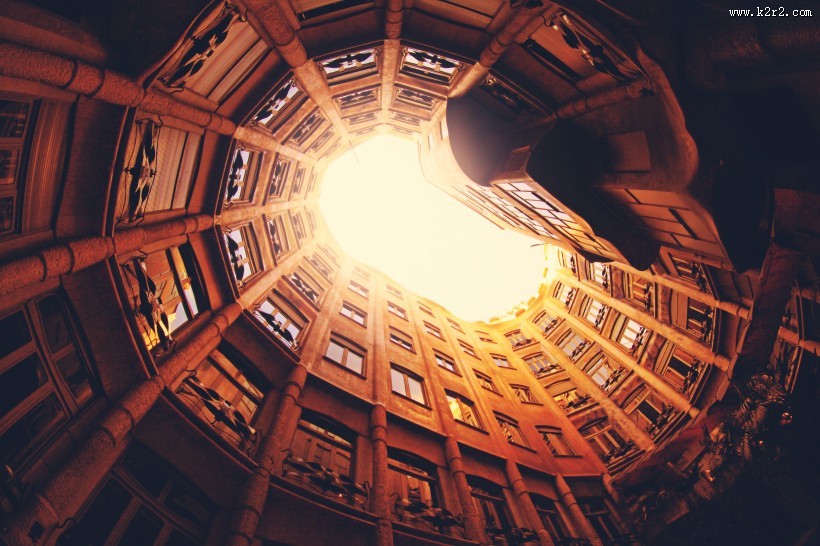 高耸的写字楼图片