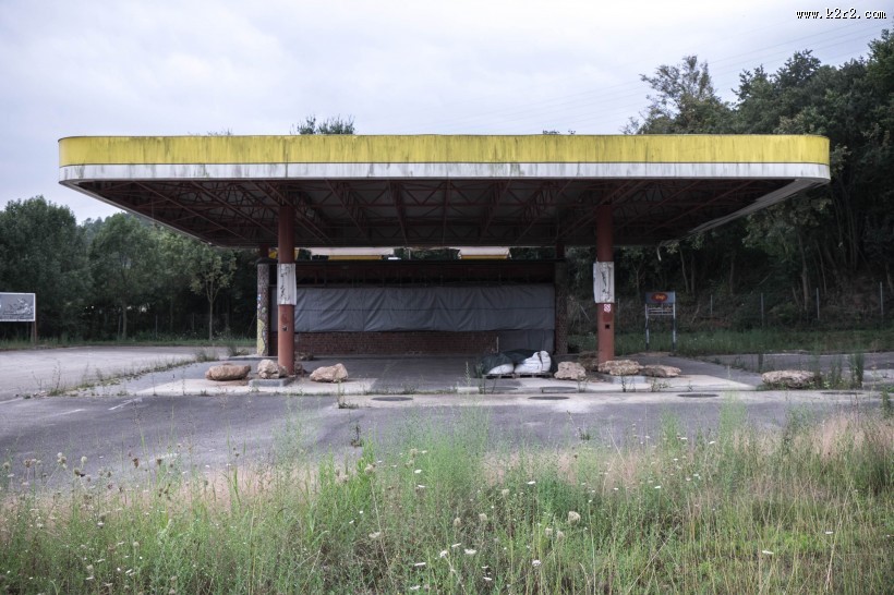 汽车加油站图片