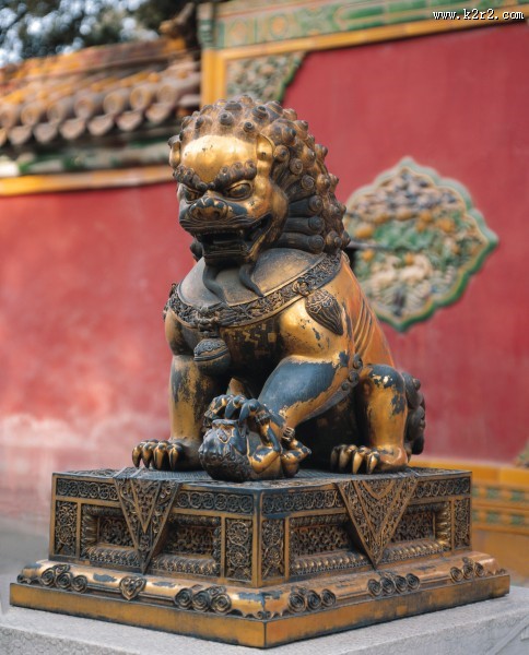 用于镇宅的铜狮图片