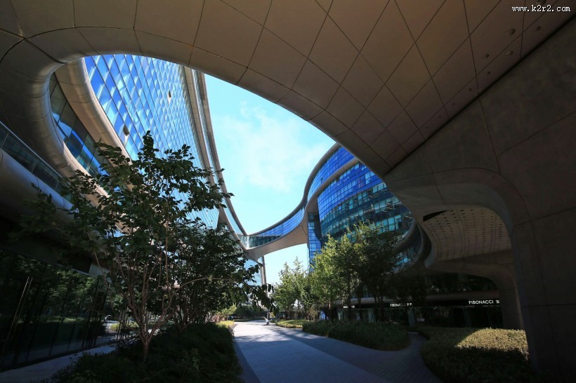 上海凌空SOHO建筑图片