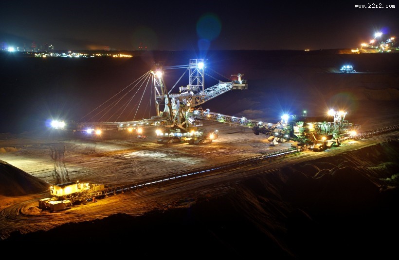 大型露天开采图片