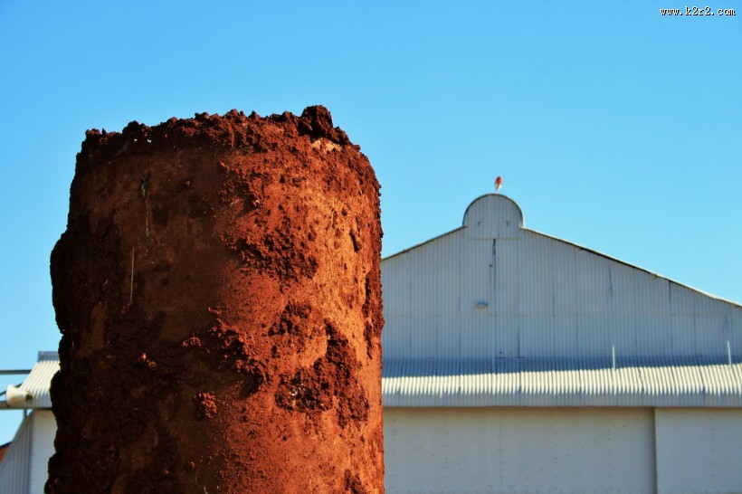 废旧金属管图片大全