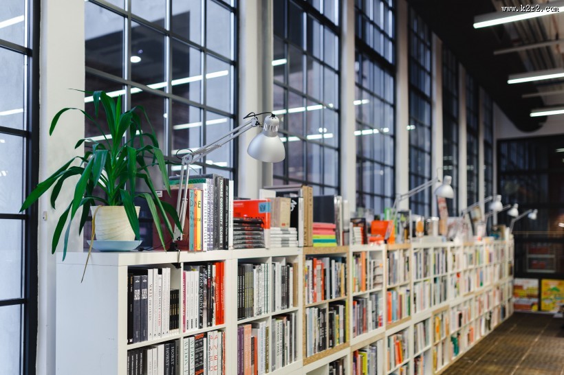 参观书店的图片大全