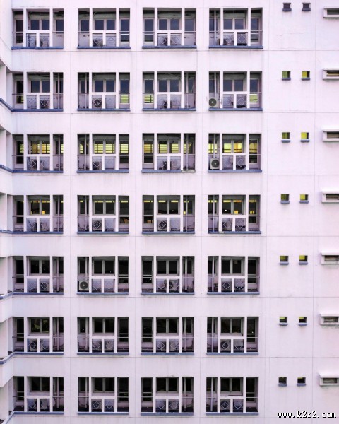 整齐的窗户图片
