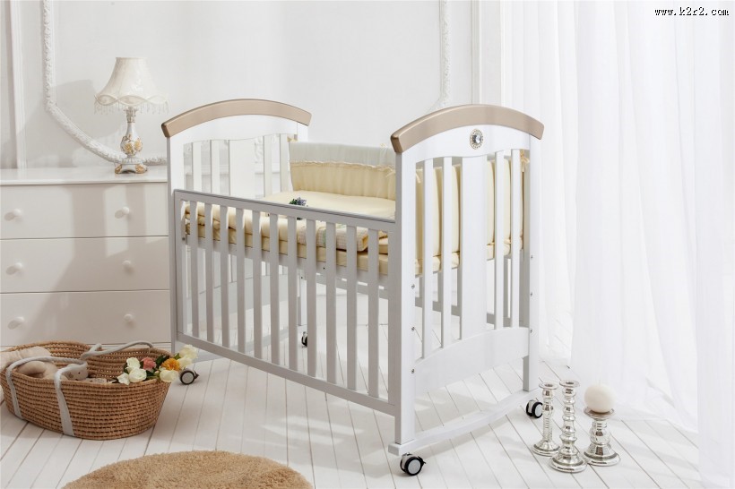 可爱的婴儿床图片