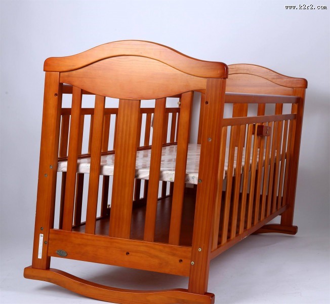 可爱的婴儿床图片