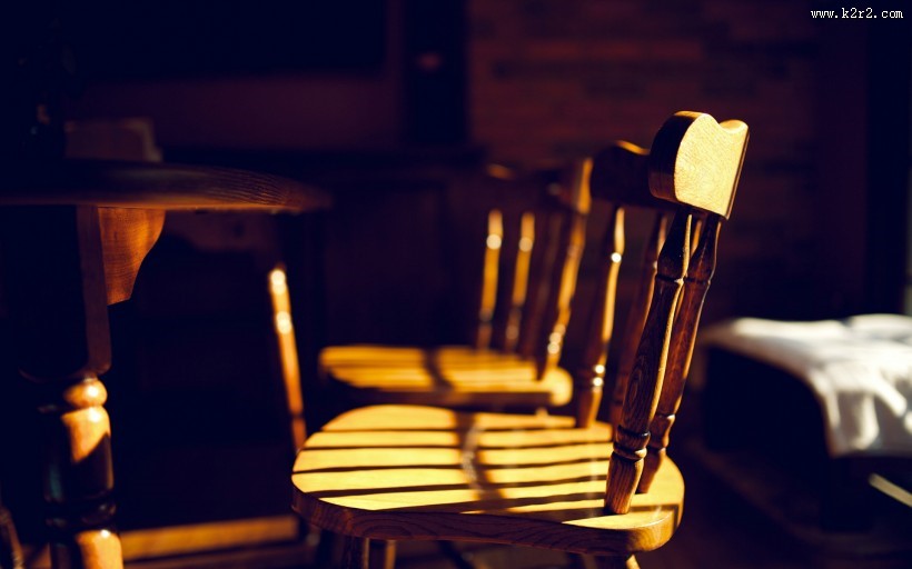 休闲的木椅图片